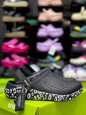 Black and white leopard spot literide